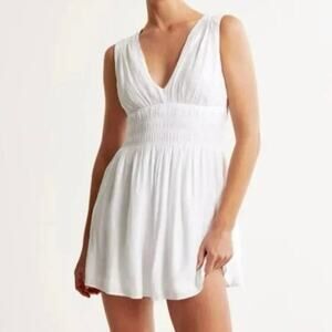 NWT Abercrombie & Fitch Smocked Plunge Crinkle Mini Dress White L Beach Party
